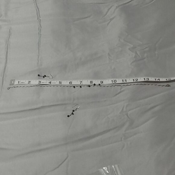 Silver and black beads necklace and earring set - Picture 5 of 5